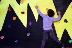 rock-climer-ninja-course